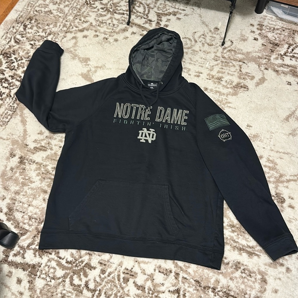 Notre Dame sweatshirt with hood